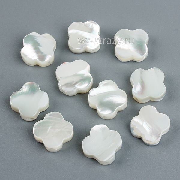 Бусина-клевер из перламутра 8 мм белая