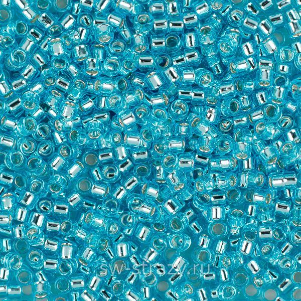 Бисер Treasures 11/0 #0023 Светло-голубой