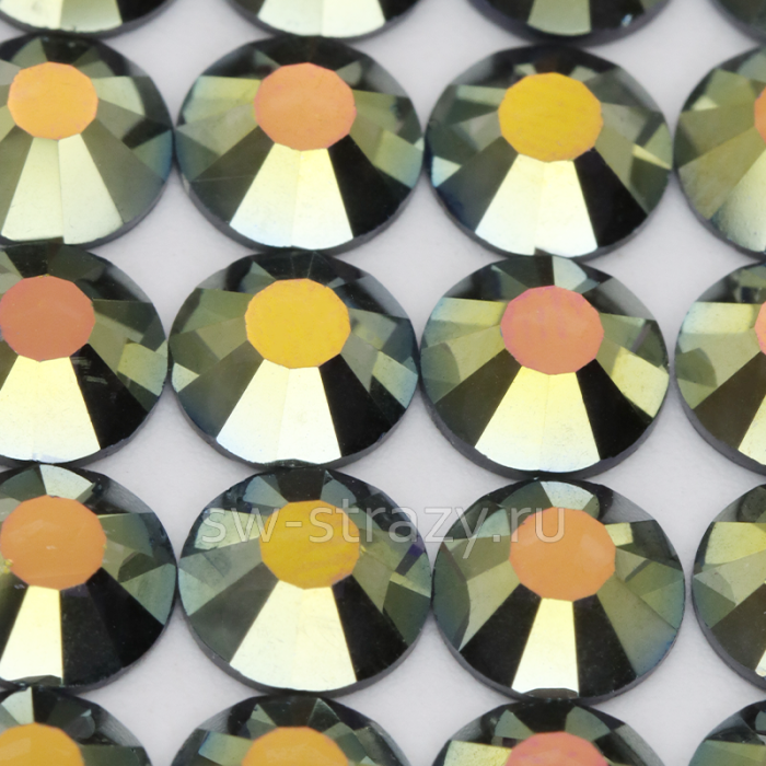 YHB 28 ss20 Iridescent Green F 222