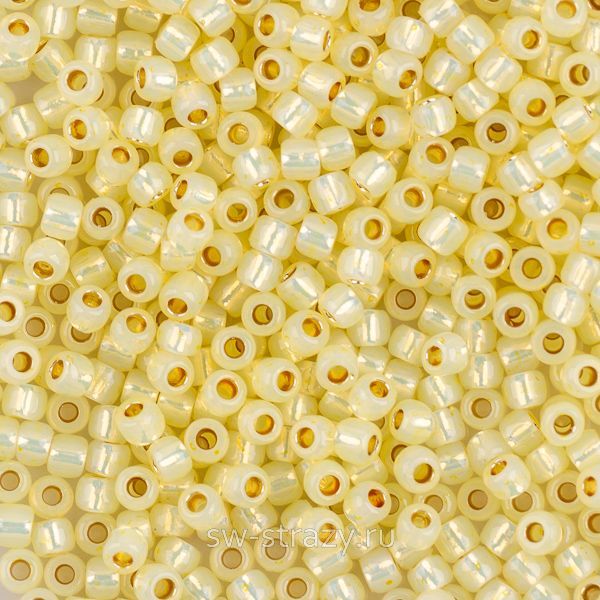 Бисер круглый 11/0 #2109PF PF Внутреннее серебрение молочный одуванчик