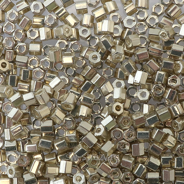 Шестиугольный 11/0 #0558 Гальванизированный, алюминий