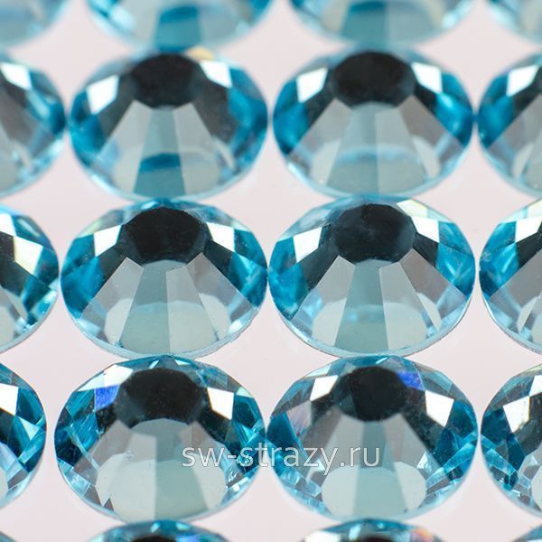 YHB 28 ss12 Aqua Bohemica HF 105